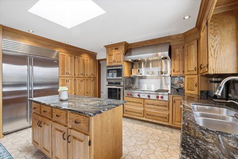 Tiny photo for 13124 Blue Heron Drive, Orland Park, IL 60467 (MLS # 12612147)