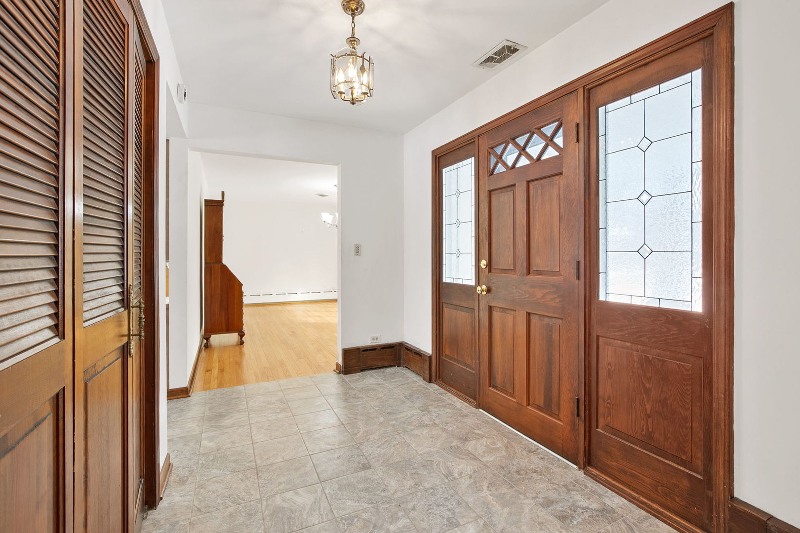 304 E Tall Trees Lane