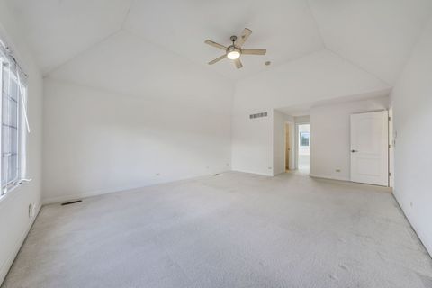Tiny photo for 801 W Veterans Parkway, Addison, IL 60101 (MLS # 12492491)