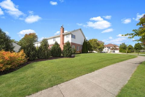 Tiny photo for 801 W Veterans Parkway, Addison, IL 60101 (MLS # 12492491)