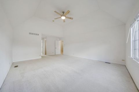 Tiny photo for 801 W Veterans Parkway, Addison, IL 60101 (MLS # 12492491)