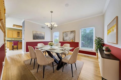 Tiny photo for 801 W Veterans Parkway, Addison, IL 60101 (MLS # 12492491)