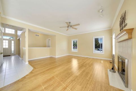 Tiny photo for 801 W Veterans Parkway, Addison, IL 60101 (MLS # 12492491)