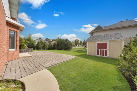 Tiny photo for 801 W Veterans Parkway, Addison, IL 60101 (MLS # 12492491)