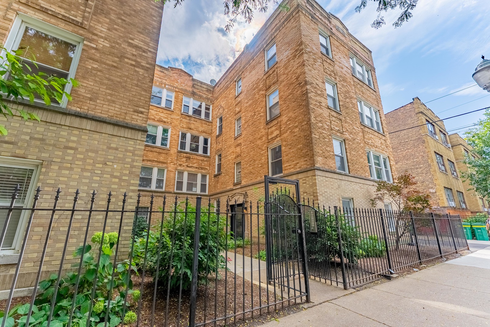 3707 W Altgeld Street 1