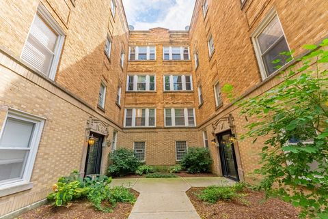 Photo of 3707 W Altgeld Street #1, Chicago, IL 60647 (MLS # 12503549) Photo of 3707 W Altgeld Street #1, Chicago, IL 60647 (MLS # 12503549)