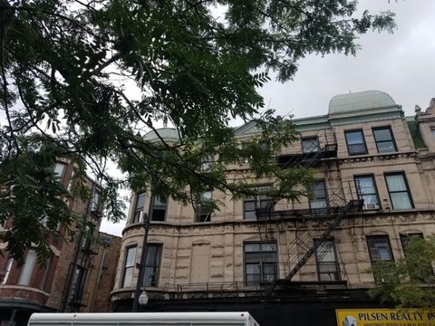 1332 W 18th Street 2F Chicago IL 60608