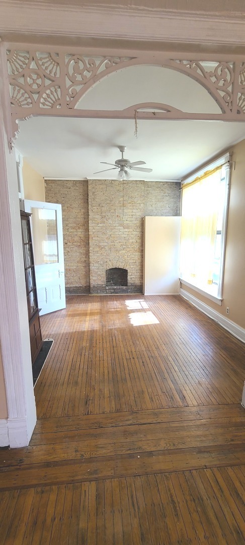 1332 W 18th Street 2F