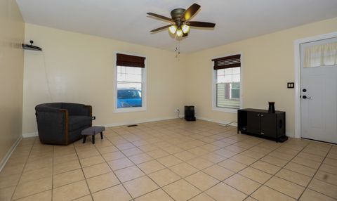 Tiny photo for 357 FARMINGDALE Circle, Vernon Hills, IL 60061 (MLS # 12510623)