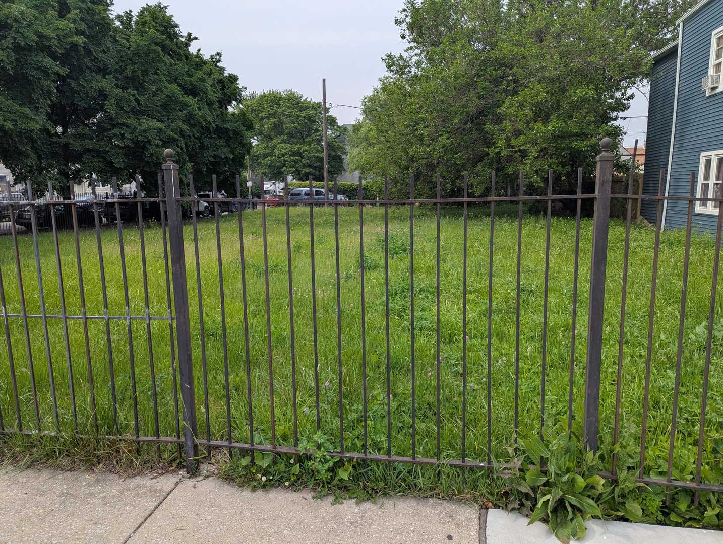 1756 W 48th Street