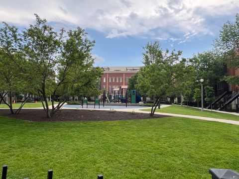 Tiny photo for 834 W Village Court, Chicago, IL 60608 (MLS # 12521902)