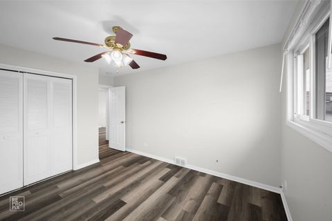 Tiny photo for 502 E Memorial Road, Bensenville, IL 60106 (MLS # 12524055)