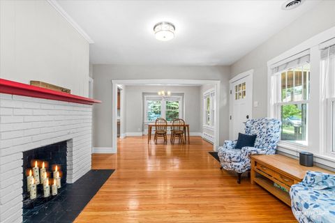 Tiny photo for 508 Newton Avenue, Glen Ellyn, IL 60137 (MLS # 12687877)
