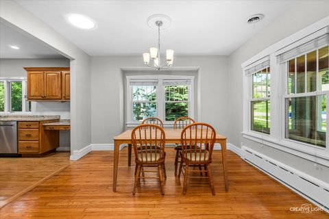 Tiny photo for 508 Newton Avenue, Glen Ellyn, IL 60137 (MLS # 12687877)