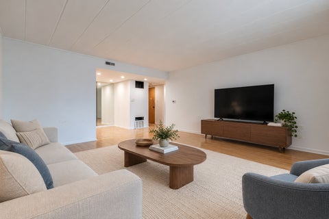 Tiny photo for 100 DEBORAH Lane #B18, Wheeling, IL 60090 (MLS # 12769235)