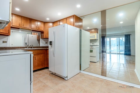 Tiny photo for 100 DEBORAH Lane #B18, Wheeling, IL 60090 (MLS # 12769235)