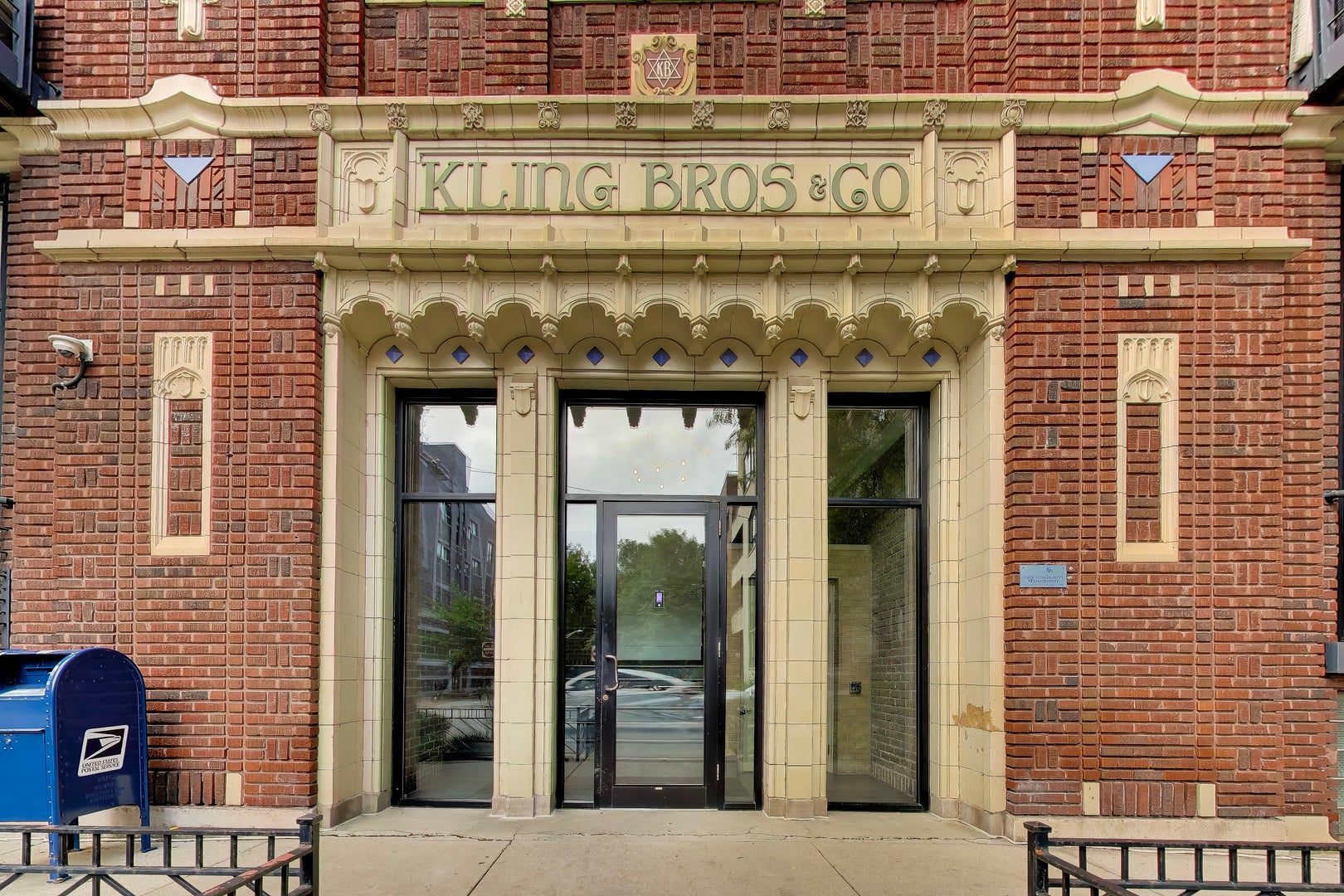 2300 W Wabansia Avenue 127