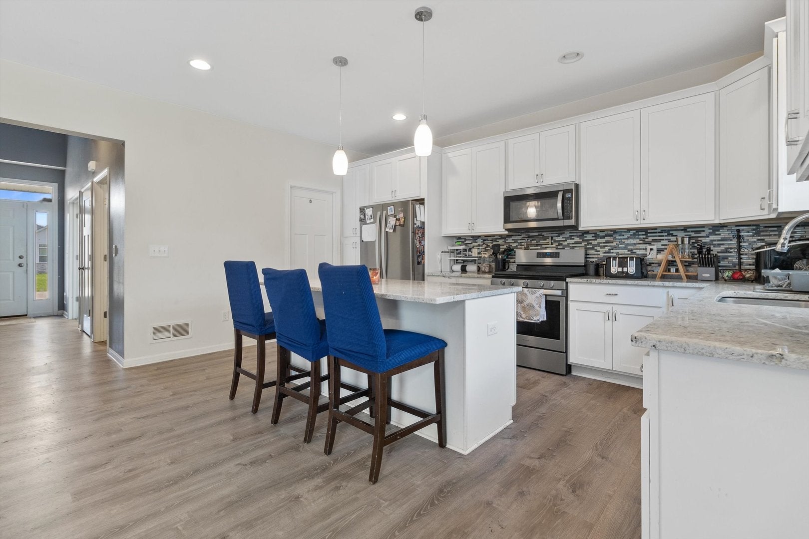 320 W Hunt Avenue