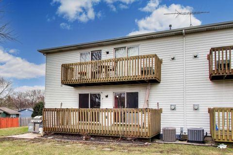 Tiny photo for 367 Stonington Place #367, South Elgin, IL 60177 (MLS # 12594742)