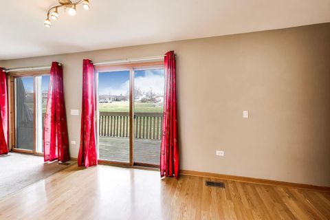 Tiny photo for 367 Stonington Place #367, South Elgin, IL 60177 (MLS # 12594742)