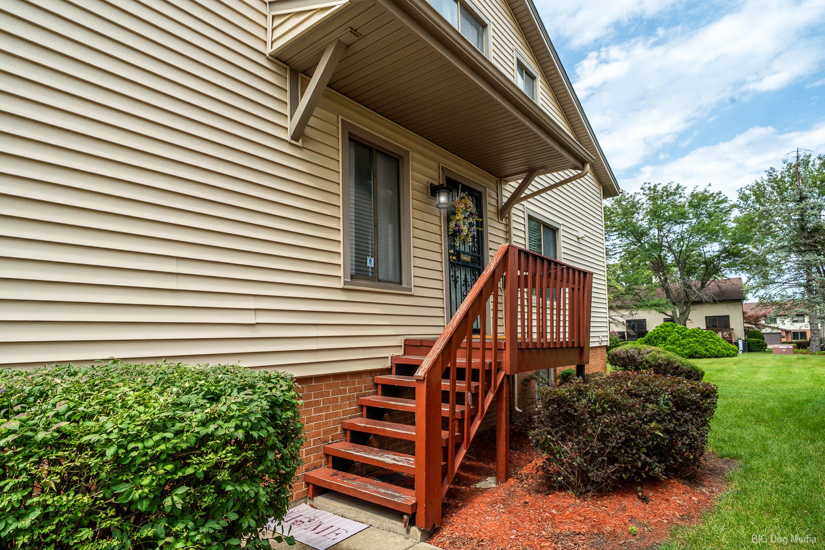 18590 Meadow Lane