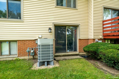 Tiny photo for 18590 Meadow Lane, Hazel Crest, IL 60429 (MLS # 12748356)