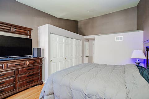 Tiny photo for 5039 Warren Street, Skokie, IL 60077 (MLS # 12654018)