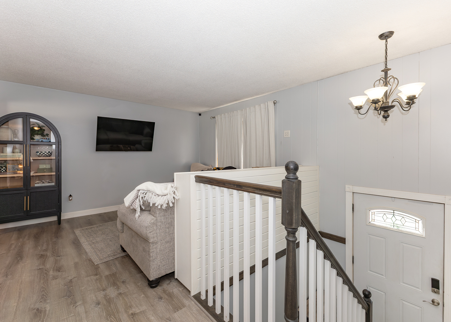 1712 Middle Road
