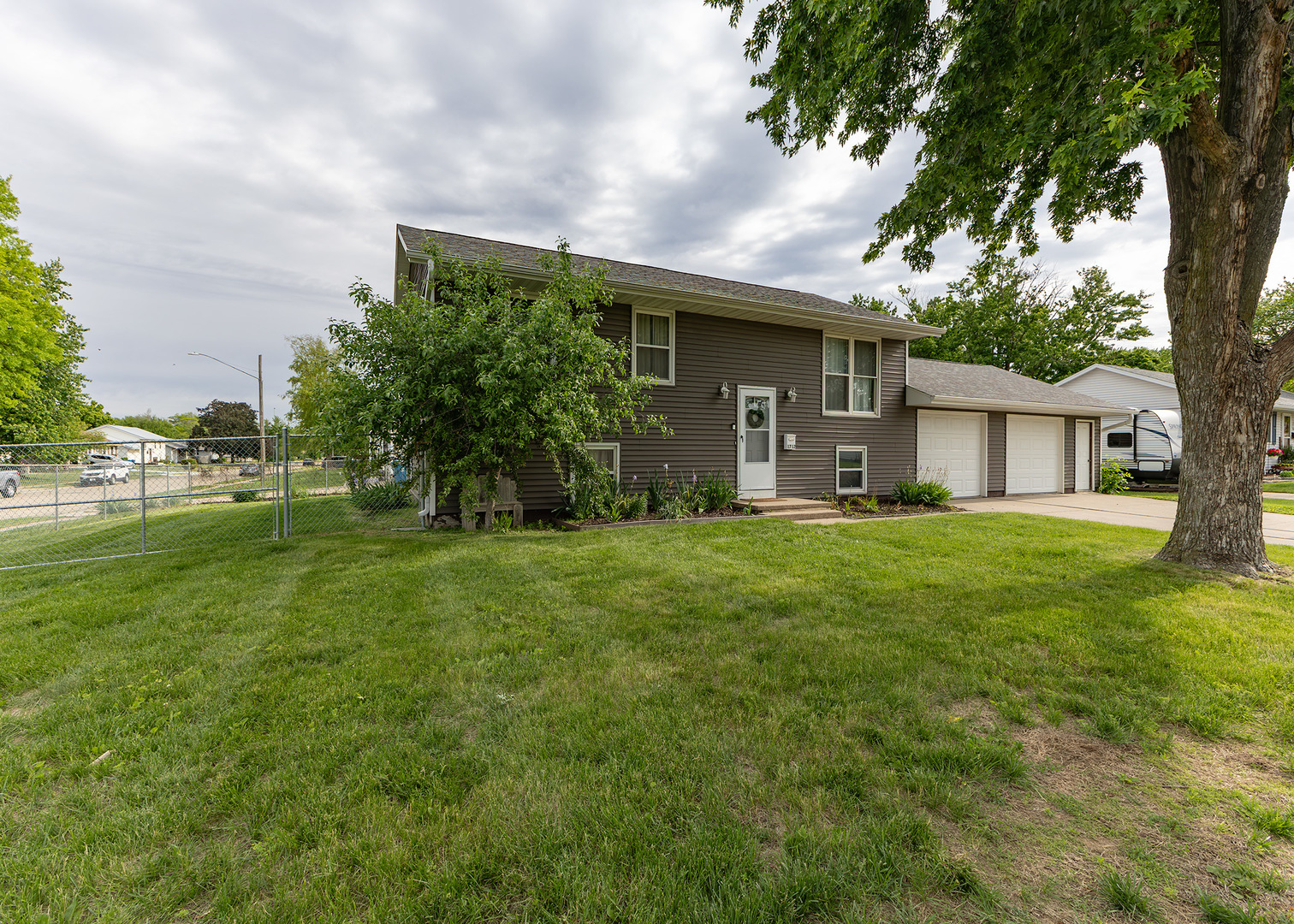 1712 Middle Road