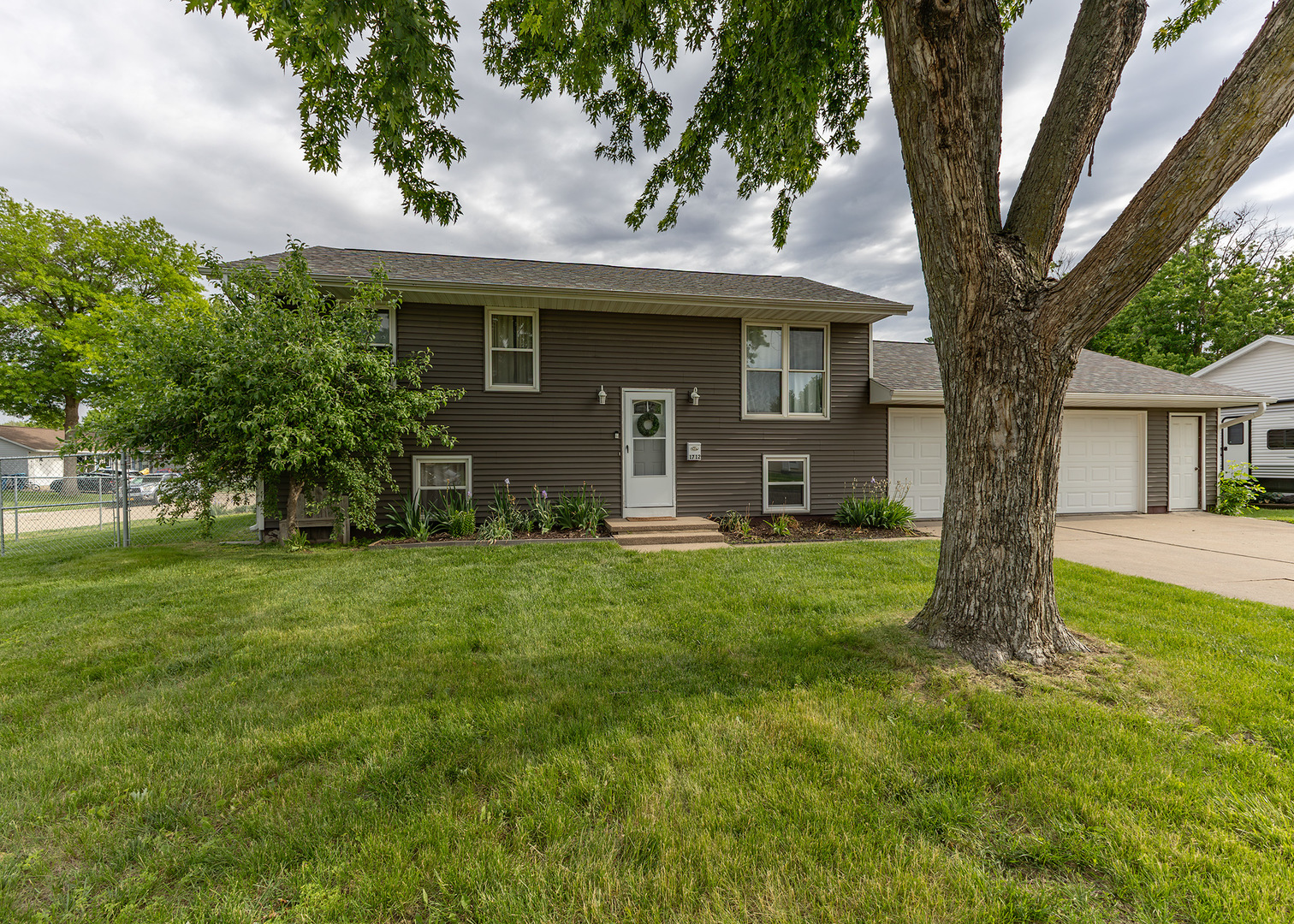 1712 Middle Road
