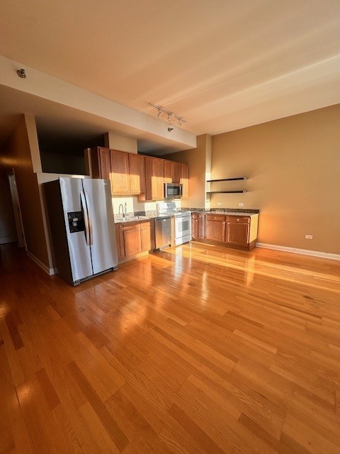 8 W Monroe Street 1206