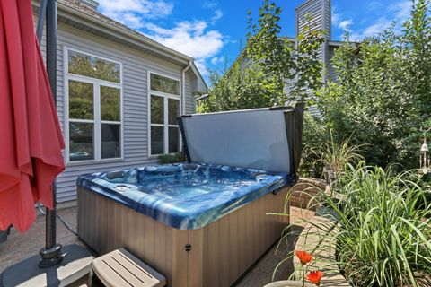 Tiny photo for 420 Capital Lane, Gurnee, IL 60031 (MLS # 12447235)