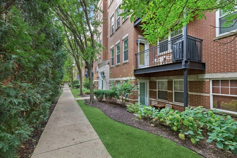 Tiny photo for 301 W Goethe Street #201, Chicago, IL 60610 (MLS # 12764375)