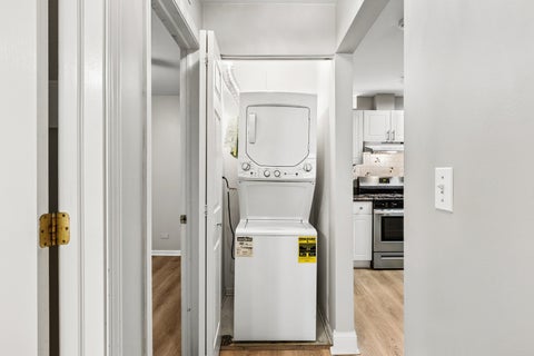 Tiny photo for 301 W Goethe Street #201, Chicago, IL 60610 (MLS # 12764375)
