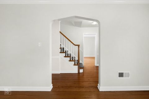 Tiny photo for 238 Grant Avenue, Clarendon Hills, IL 60514 (MLS # 12493887)