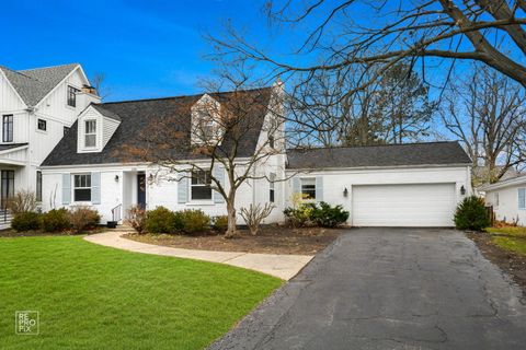 Tiny photo for 238 Grant Avenue, Clarendon Hills, IL 60514 (MLS # 12493887)