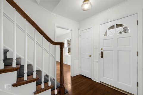 Tiny photo for 238 Grant Avenue, Clarendon Hills, IL 60514 (MLS # 12493887)