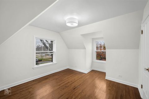 Tiny photo for 238 Grant Avenue, Clarendon Hills, IL 60514 (MLS # 12493887)