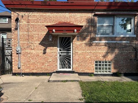 Tiny photo for 7130 S Richmond Street, Chicago, IL 60629 (MLS # 12470936)