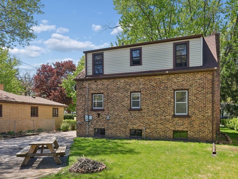 Tiny photo for 735 Kirkwood Avenue, Winthrop Harbor, IL 60096 (MLS # 12644933)