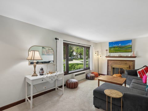 Tiny photo for 735 Kirkwood Avenue, Winthrop Harbor, IL 60096 (MLS # 12644933)