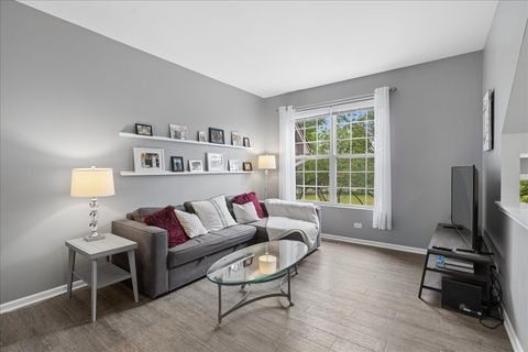 Tiny photo for 140 Station Park Circle, Grayslake, IL 60030 (MLS # 12666779)