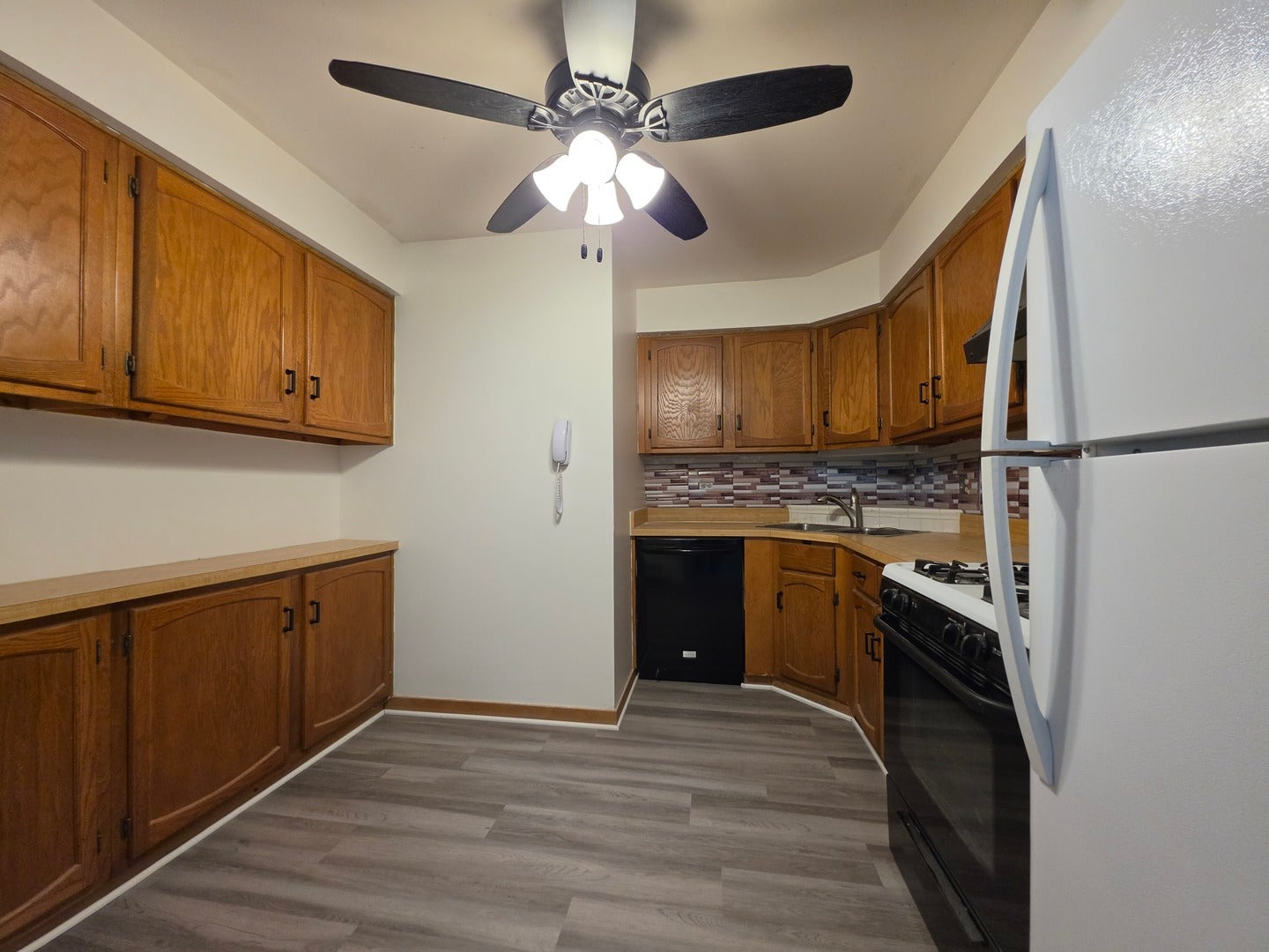 225 Gregory Street 10