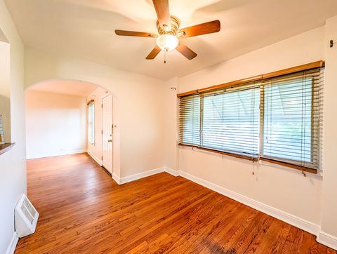 Tiny photo for 631 Balmoral Avenue, Westchester, IL 60154 (MLS # 12618526)