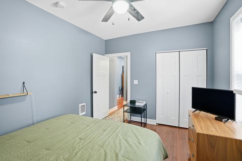Tiny photo for 2212 E 70th Street #1B, Chicago, IL 60649 (MLS # 12541826)