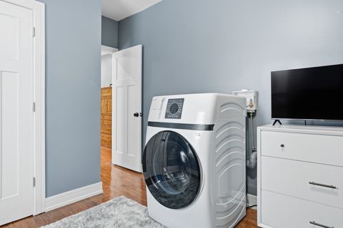 Tiny photo for 2212 E 70th Street #1B, Chicago, IL 60649 (MLS # 12541826)