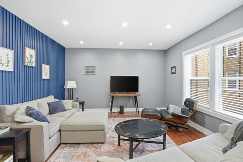 Tiny photo for 2212 E 70th Street #1B, Chicago, IL 60649 (MLS # 12541826)