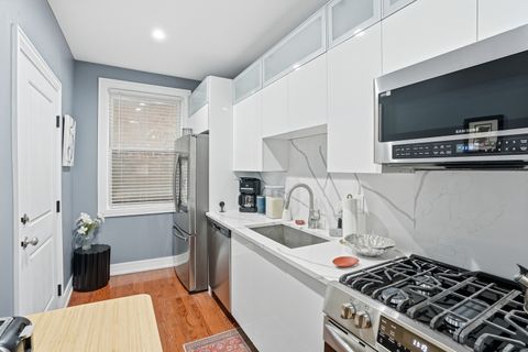 Tiny photo for 2212 E 70th Street #1B, Chicago, IL 60649 (MLS # 12541826)