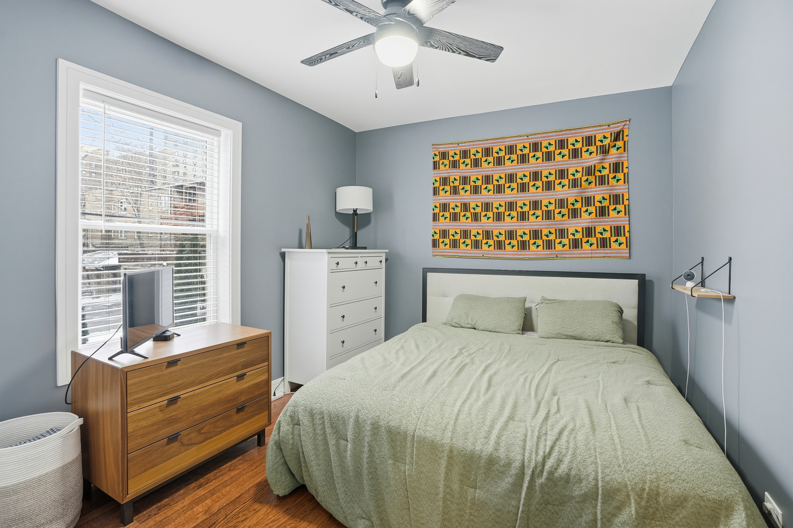 2212 E 70th Street 1B