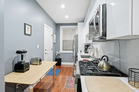 Tiny photo for 2212 E 70th Street #1B, Chicago, IL 60649 (MLS # 12541826)